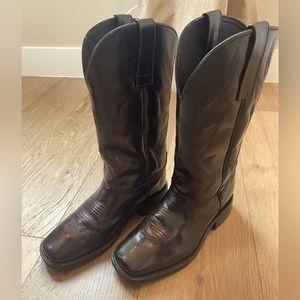 Men’s Masterson dress boot. NWT size 9